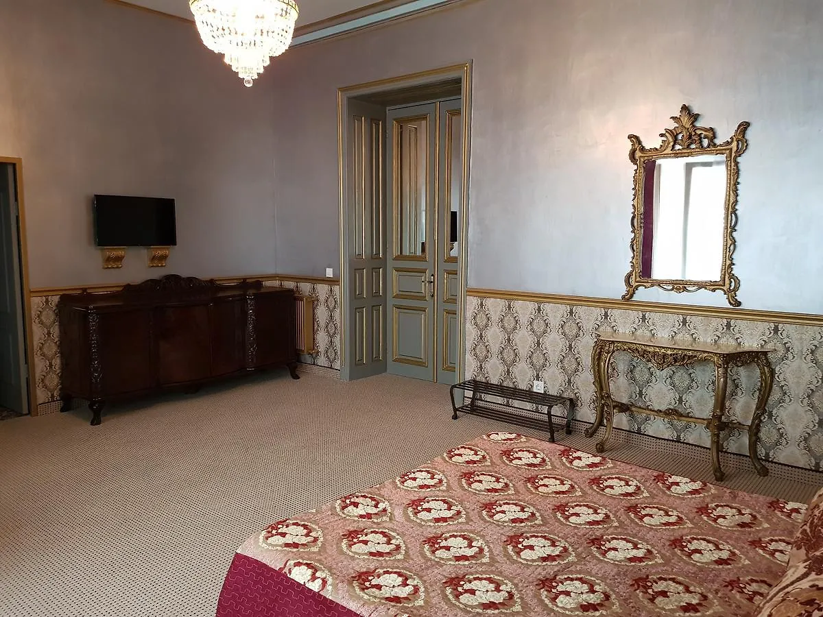 Nf Palace Old City 부쿠레슈티 호텔