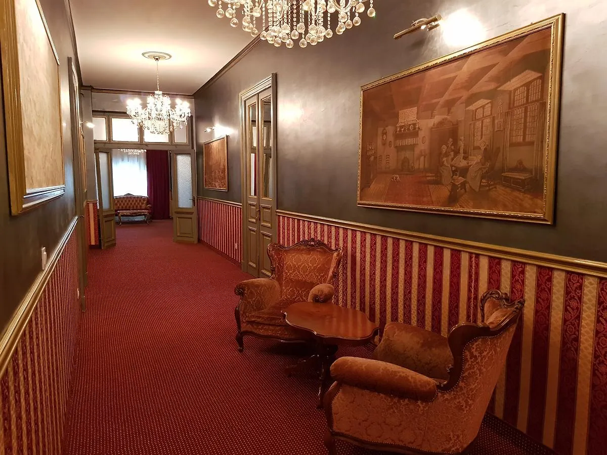 Nf Palace Old City 부쿠레슈티 4*,