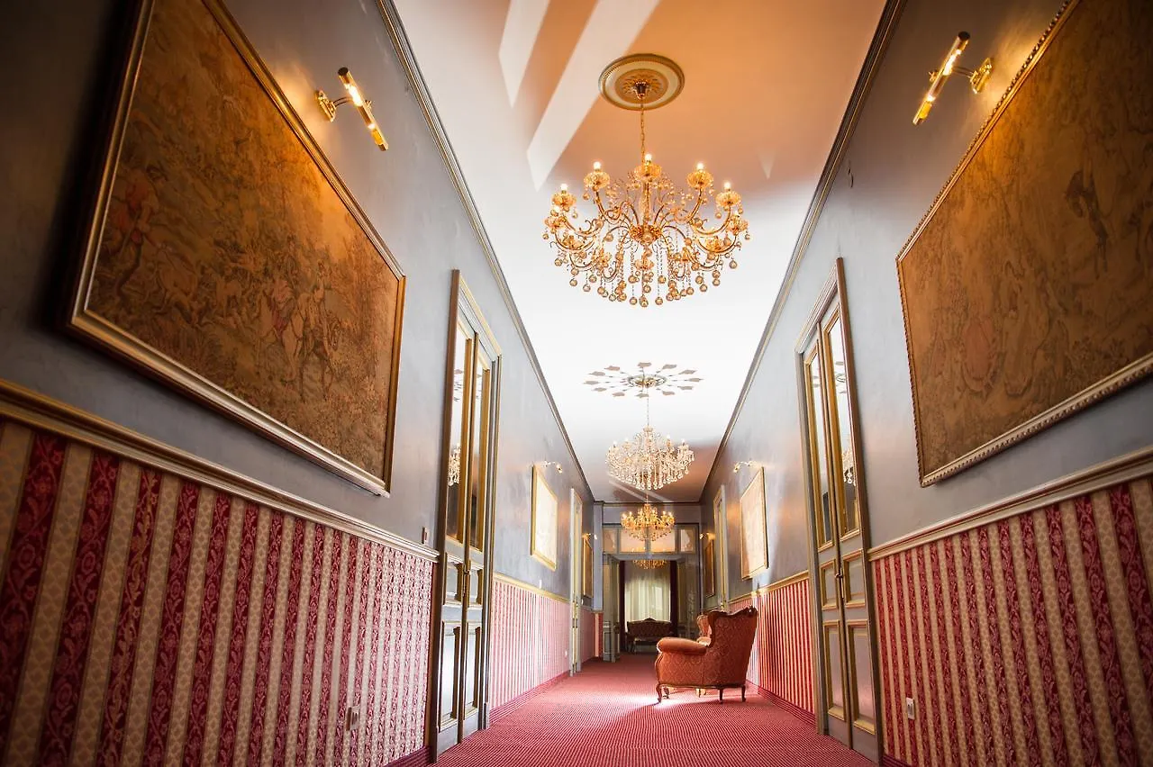 Nf Palace Old City 부쿠레슈티 호텔