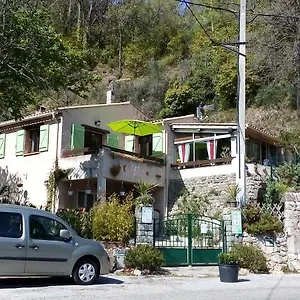 Le Vallon De Bed & Breakfast Bargemon