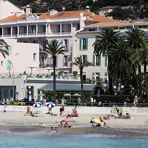 Vendome - Reouverture 3*, Menton Frankrike