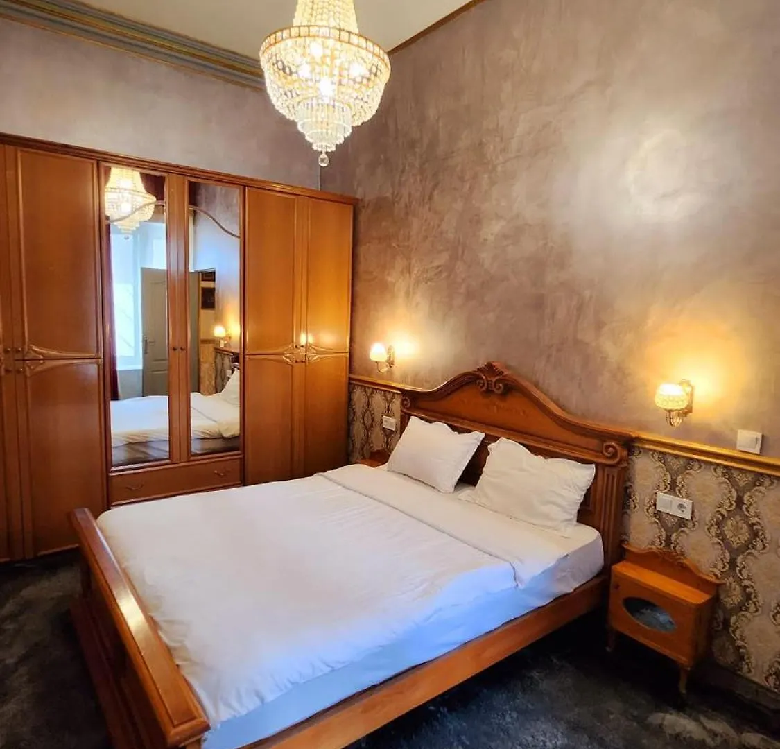 Nf Palace Old City Bucharest Hotel