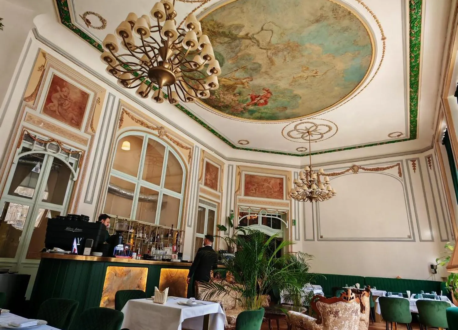 Nf Palace Old City Bukarest Hotel